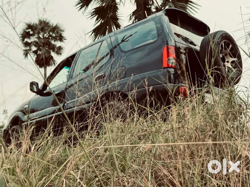 Tata Safari Dicor 2011