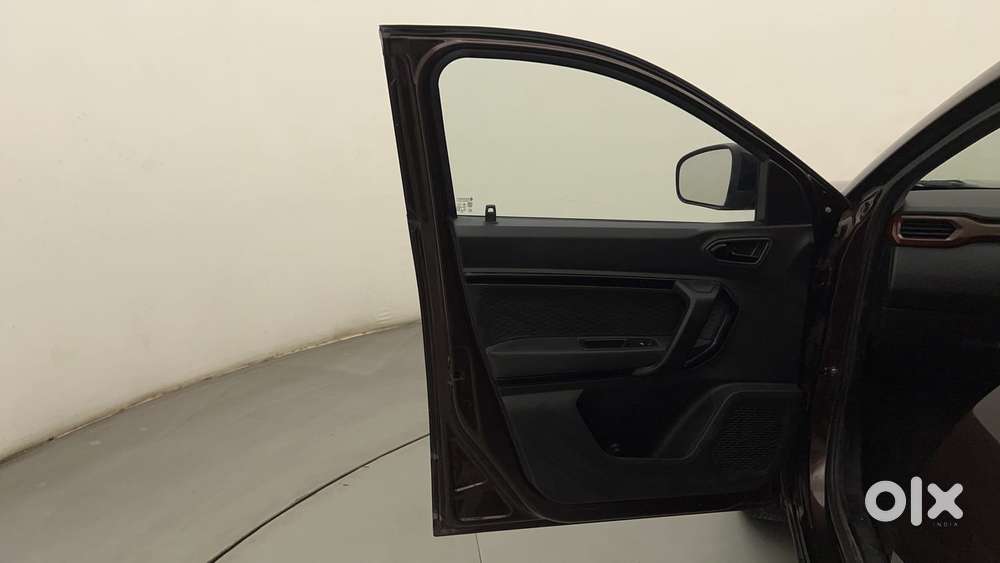 Renault Kiger Rxz, 2023, Petrol