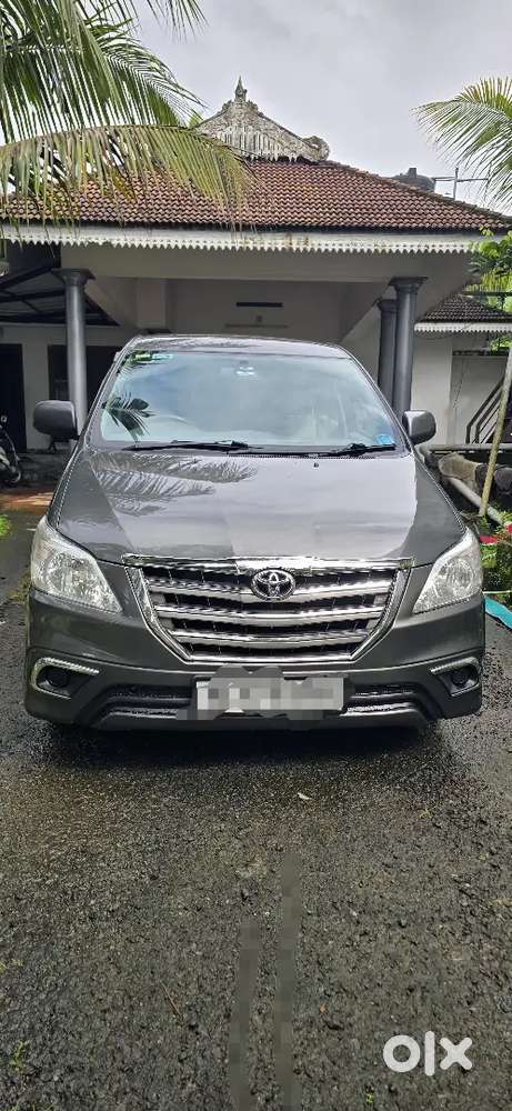Toyota Innova 2.5 Diesel 8-seater 2014 Model