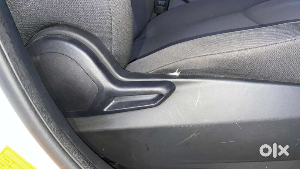 Tata Nexon Pure (s) 1.2 Petrol 6amt, 2023, Petrol