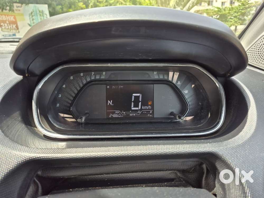 Tata Tiago 1.2 Revotron Xta, 2022, Petrol