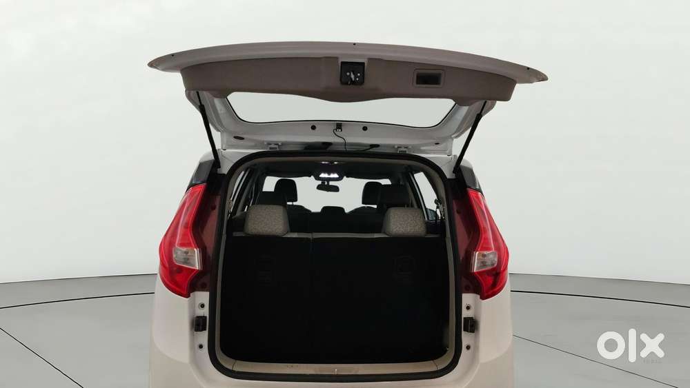 Mahindra Marazzo M6 8str, 2025, Diesel