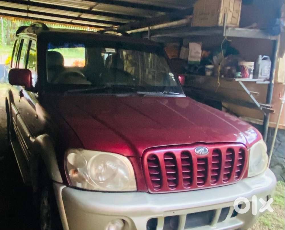 Mahindra Scorpio Classic 2005
