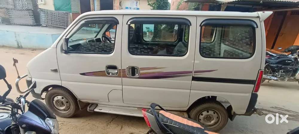 Maruti Suzuki Eeco 2016