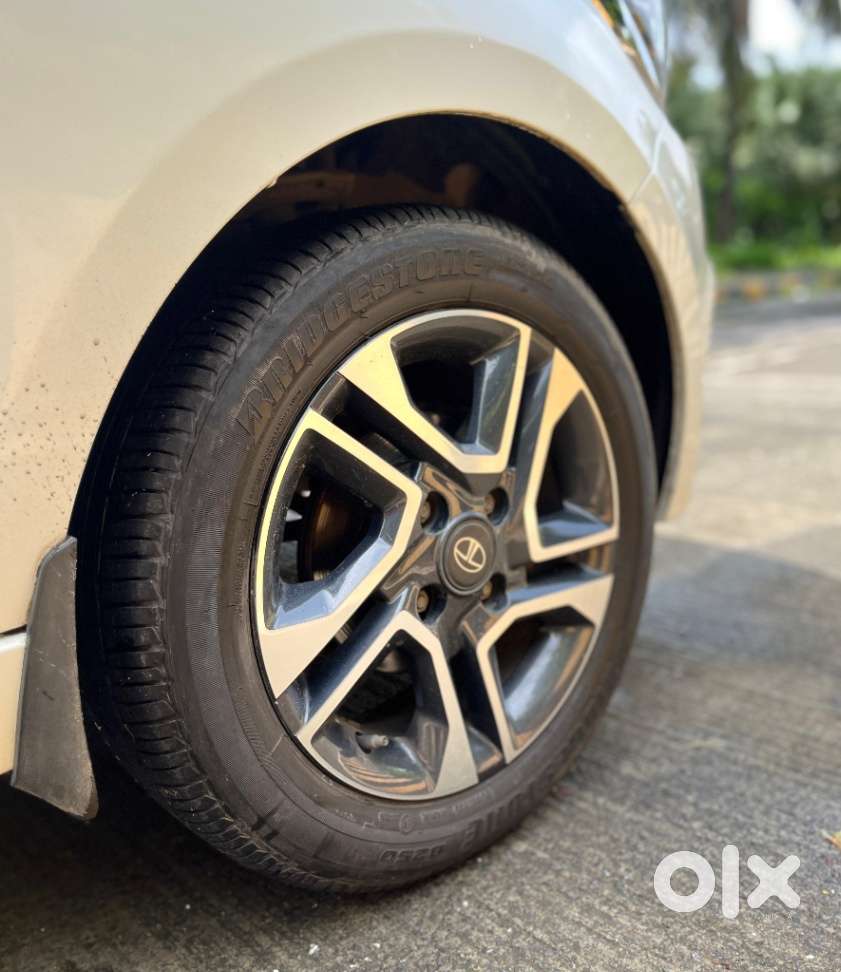 Tata Tiago 1.2 Revotron Xza Plus Amt, 2023, Petrol