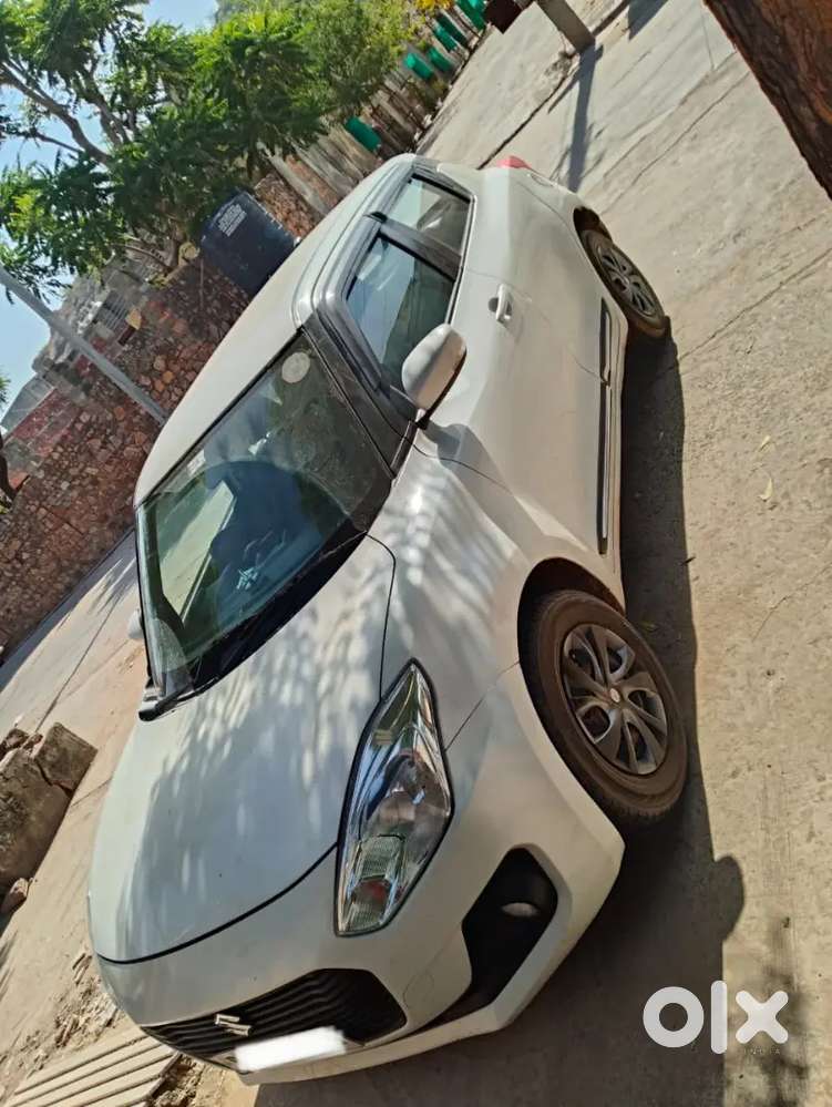 Maruti Suzuki Swift 2018 Petrol 90633 Km Driven