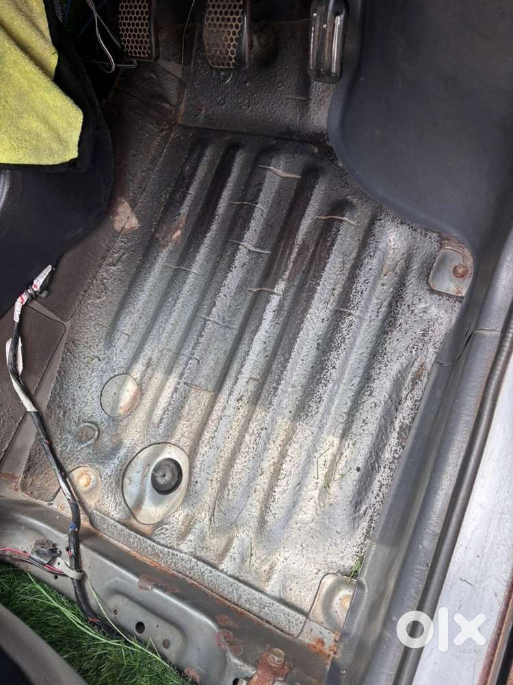 Maruti Suzuki 800 2004 Petrol Well Maintained