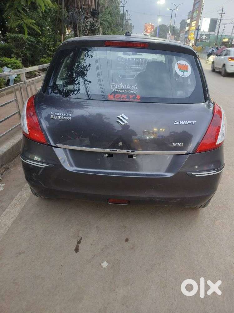 Maruti Suzuki Swift Vxi + Manual, 2017, Petrol