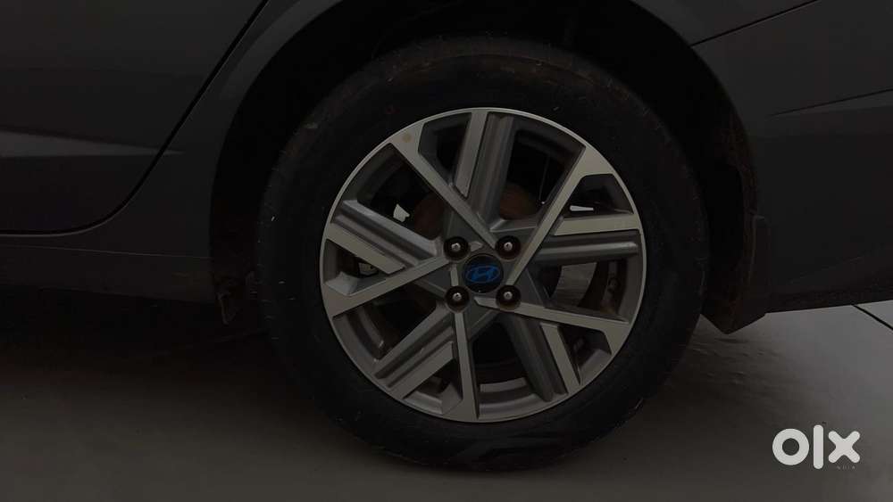 Hyundai Verna 1.5 Sx Petrol Mt, 2023, Petrol