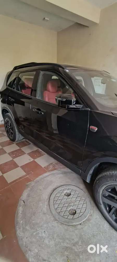 2023 Tata Safari Red Dark Edition  Automatic   Showroom Condition