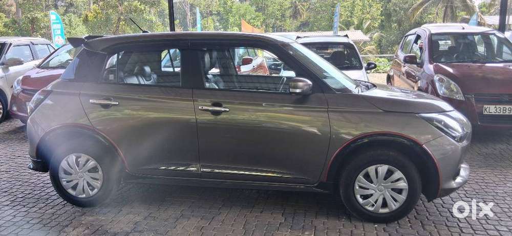 Maruti Suzuki New-gen Swift Vxi, 2024, Petrol