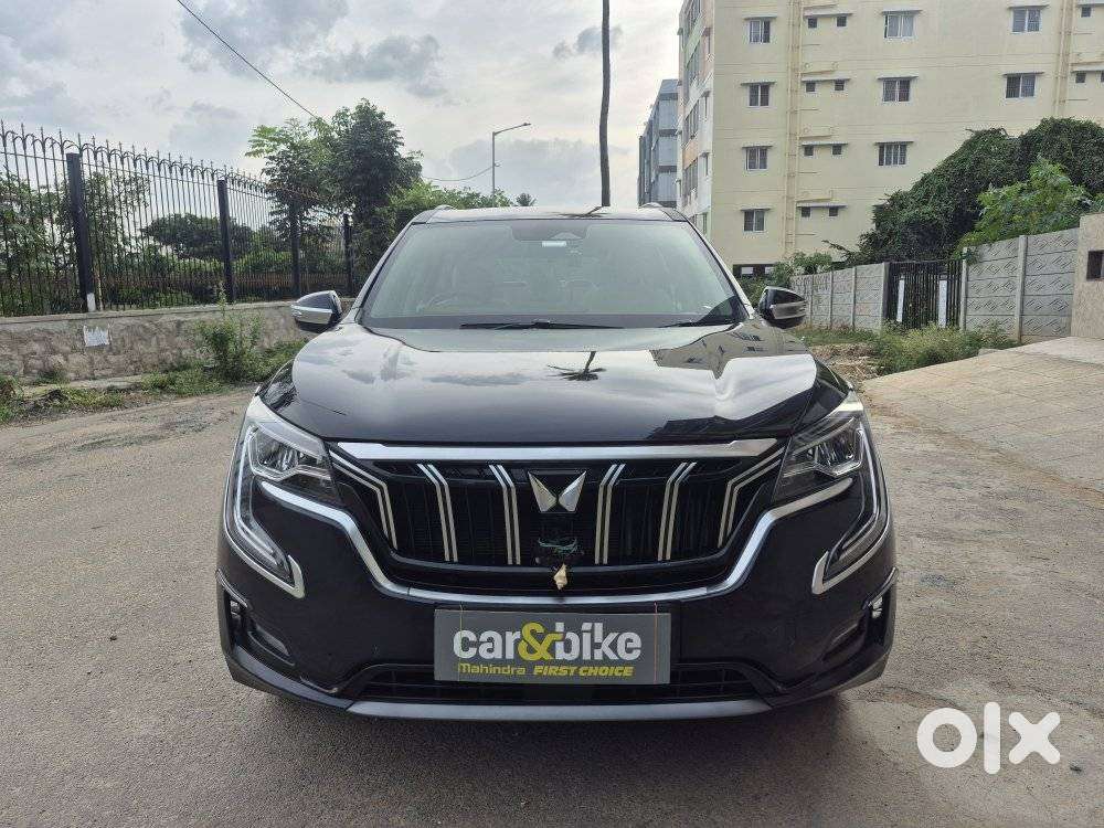 Mahindra Xuv700 2.0 Ax 7 Petrol Mt Str, 2024, Petrol