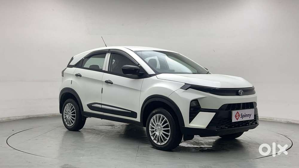Tata Nexon 1.2 Revotron Xma Amt, 2025, Petrol