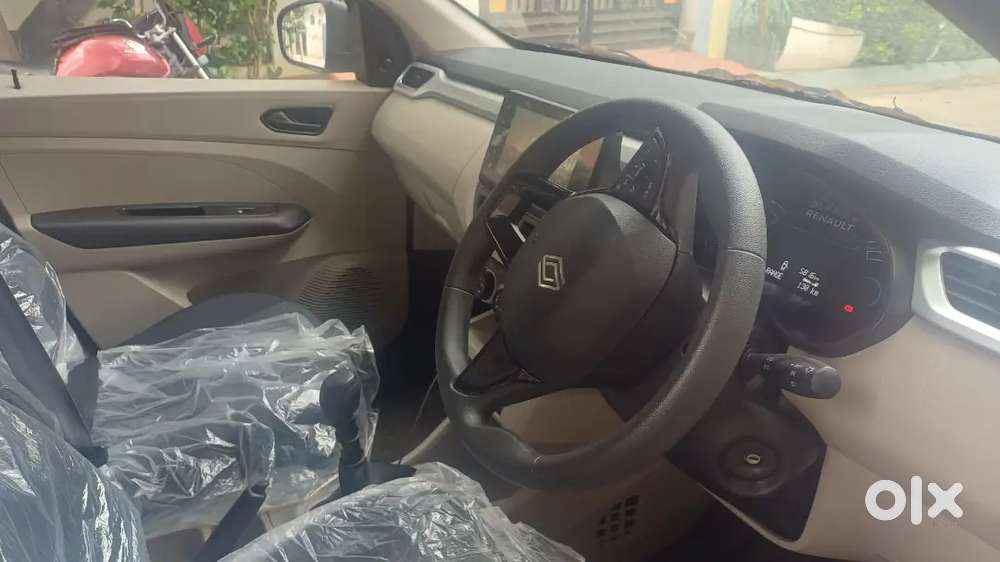 Renault Triber Facelift 2026 Petrol 6000 Km Driven