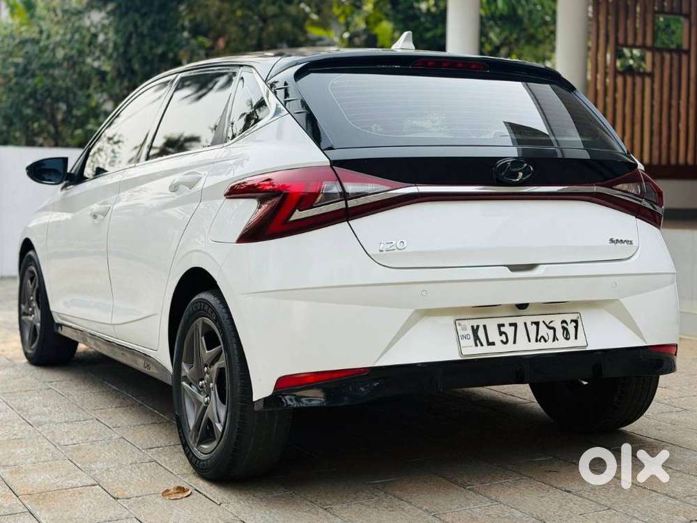 Hyundai New I20 1.2 Sportz Ivt Dual Tone, 2021, Petrol