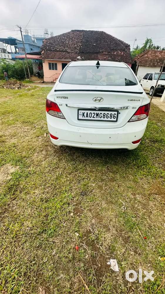 Hyundai Verna 1.6 Sx Crdi 2012