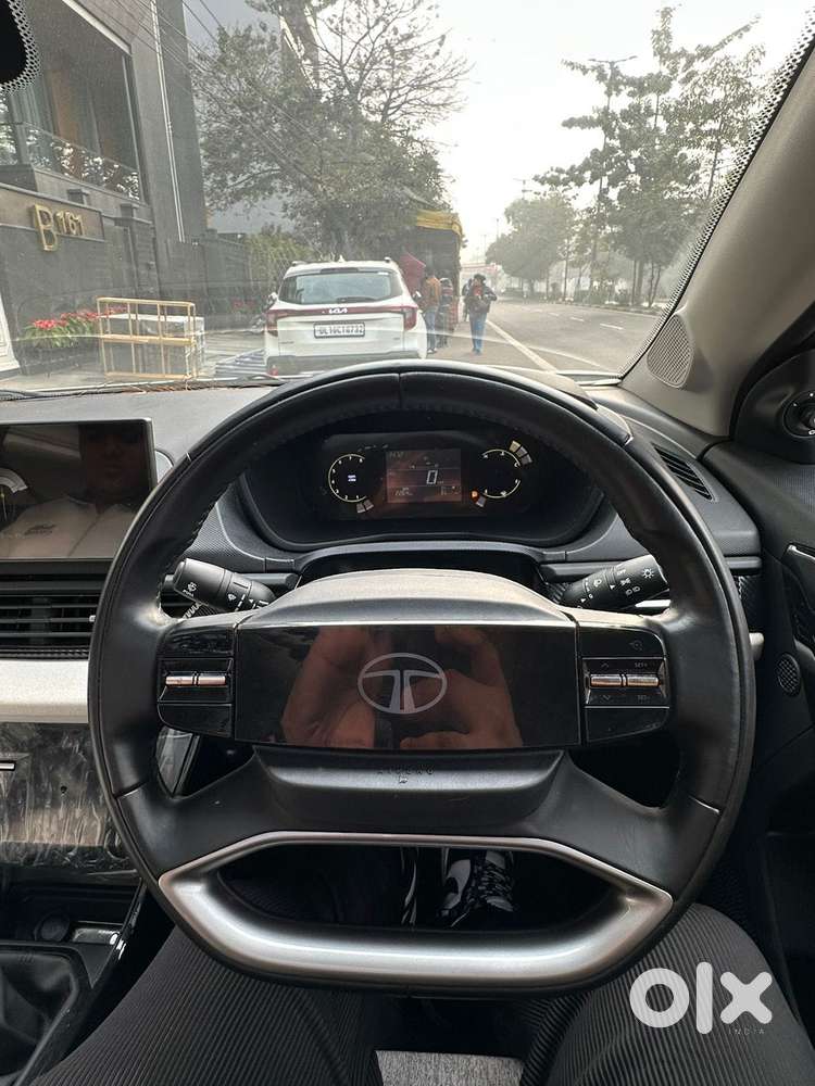 Tata Curvv Creative 1.2 Revotron Petrol 6mt, 2025, Petrol