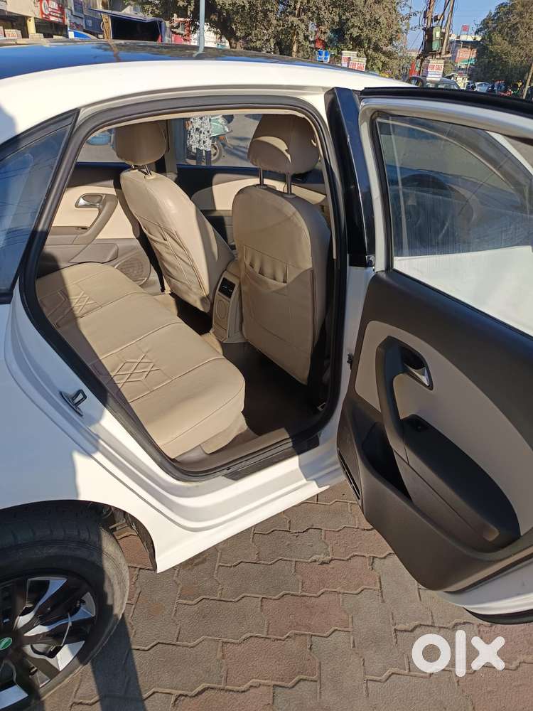 Volkswagen Vento Celeste 1.6 Highline, 2011, Petrol