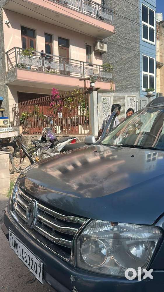 Renault Duster 2013 Diesel Good Condition All Futures Working