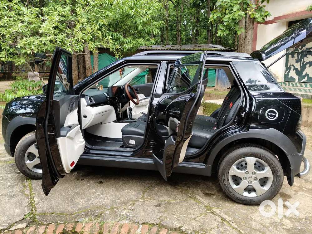 Mahindra Xuv 3xo Petrol Manual 2025