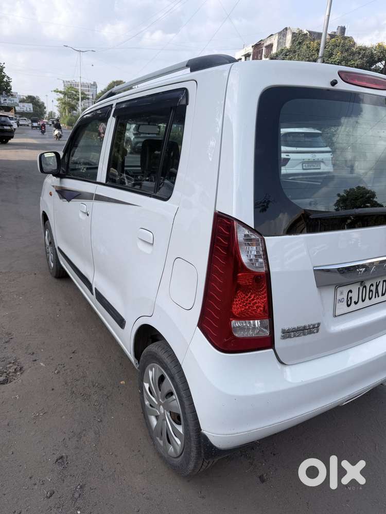 Maruti Suzuki Wagon R 1.0 Vxi, 2016, Petrol