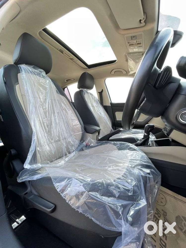 Skoda Slavia 1.5 Tsi Style At, 2023, Petrol