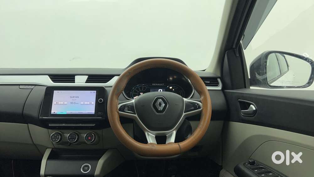 Renault Triber Rxz, 2022, Petrol
