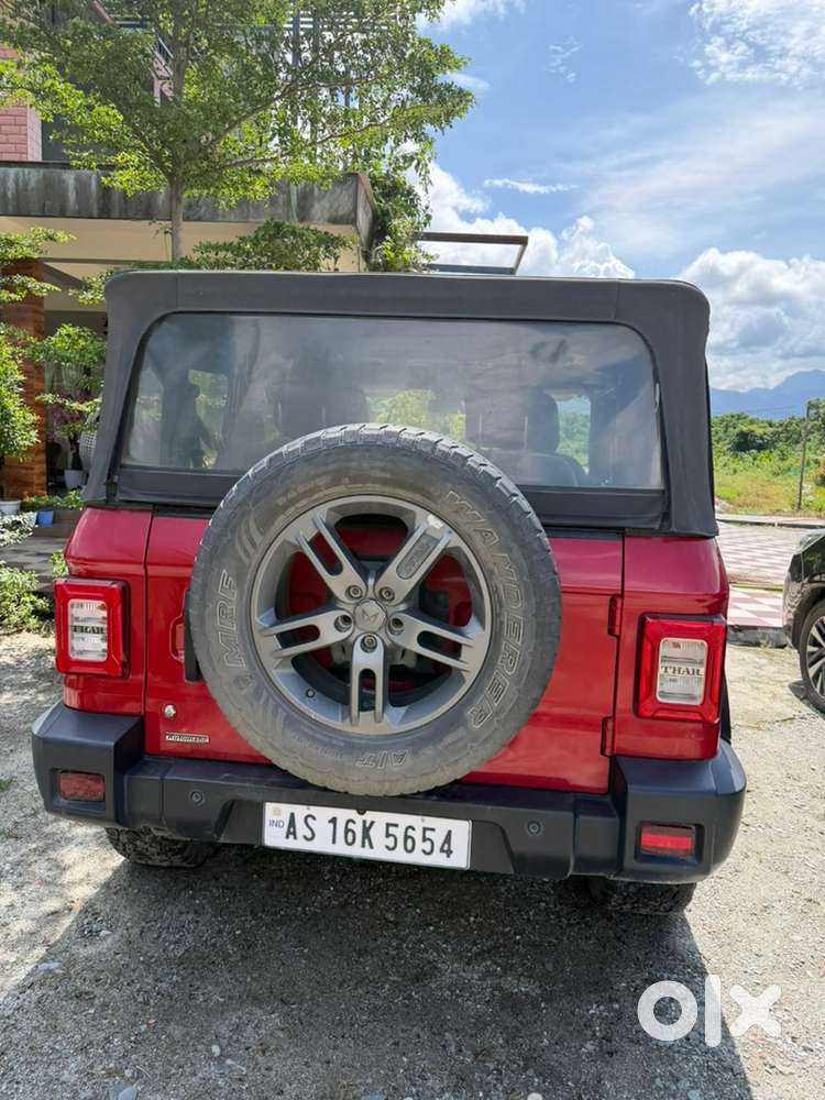 Mahindra Thar Petrol 2023