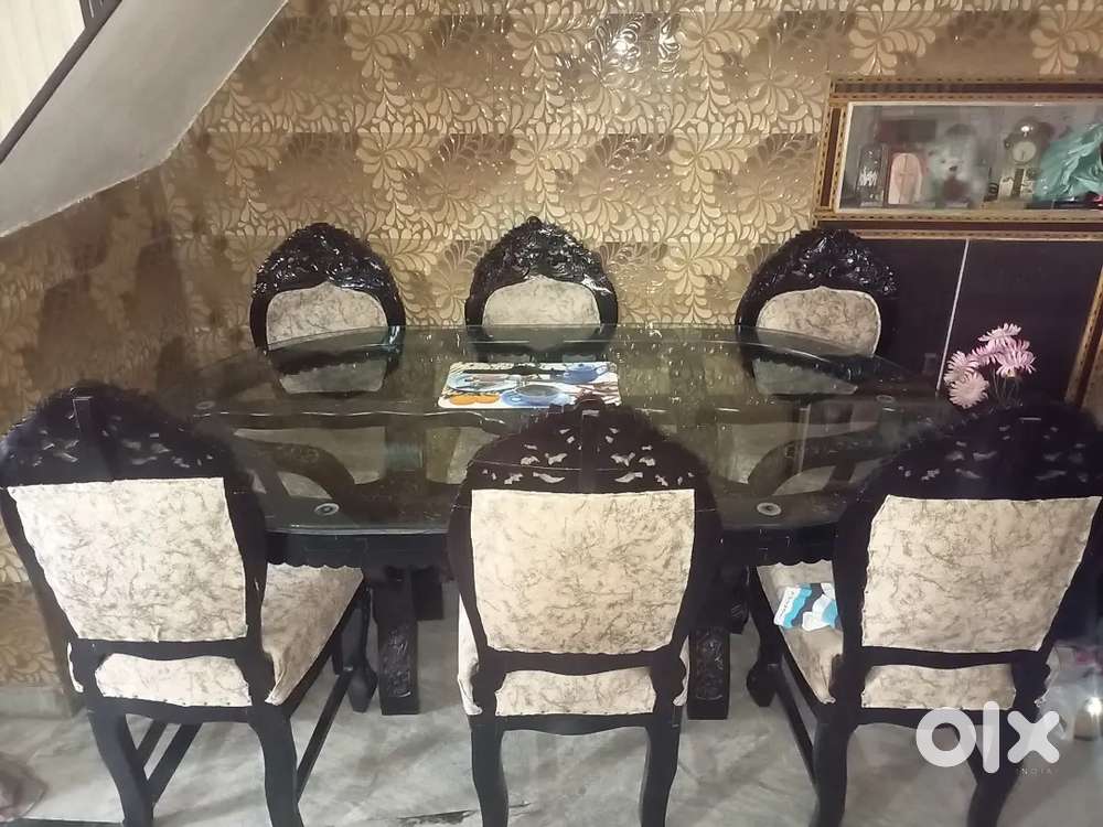 Dinning Table