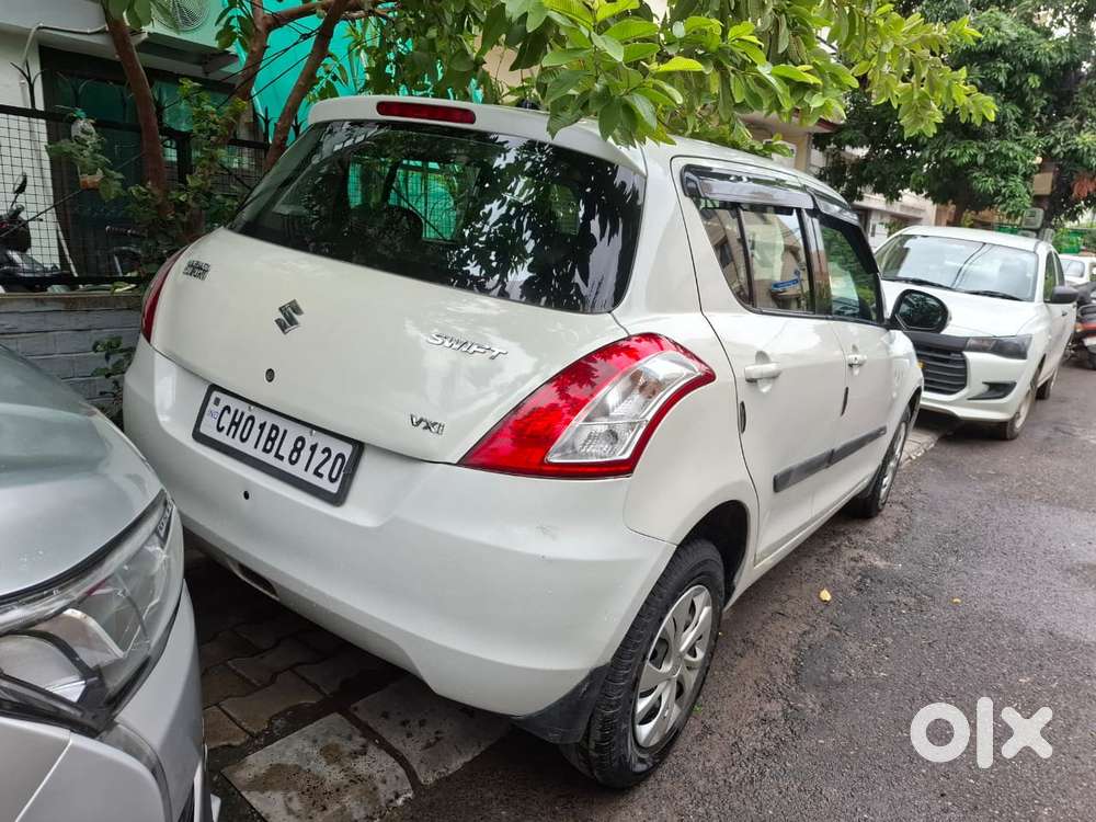 Maruti Suzuki Swift Vxi Optional, 2017, Petrol