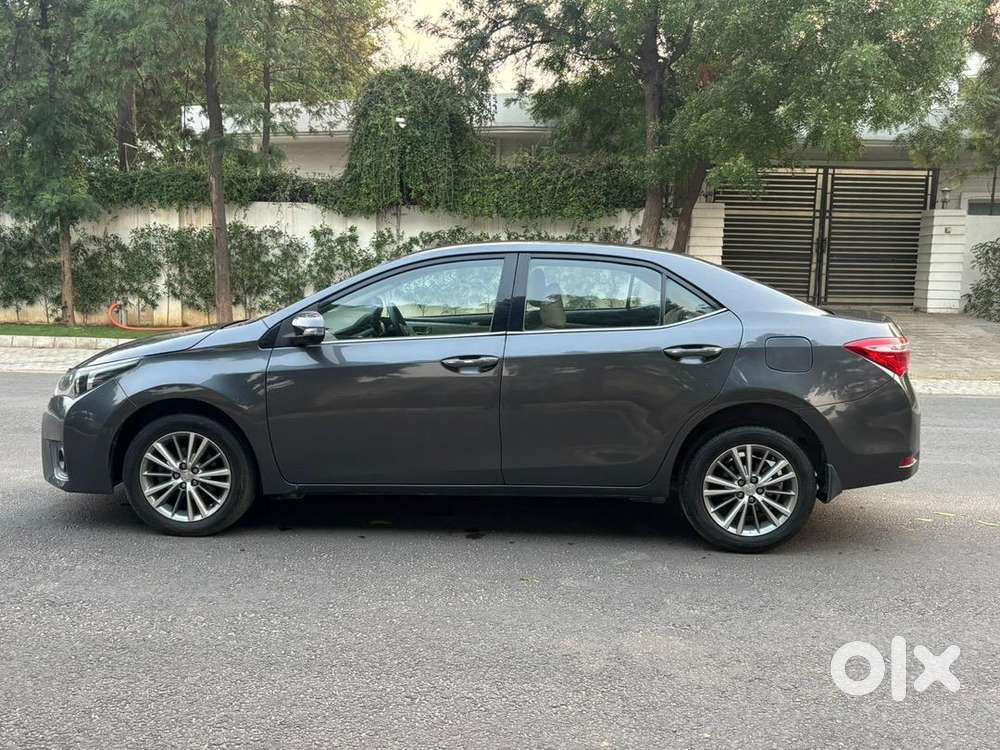 Toyota Corolla Altis 2014 Diesel Well Maintained