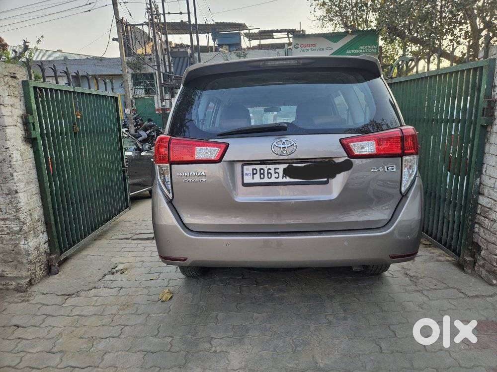 Toyota Innova Crysta 2.4 G Mt, 2021, Diesel