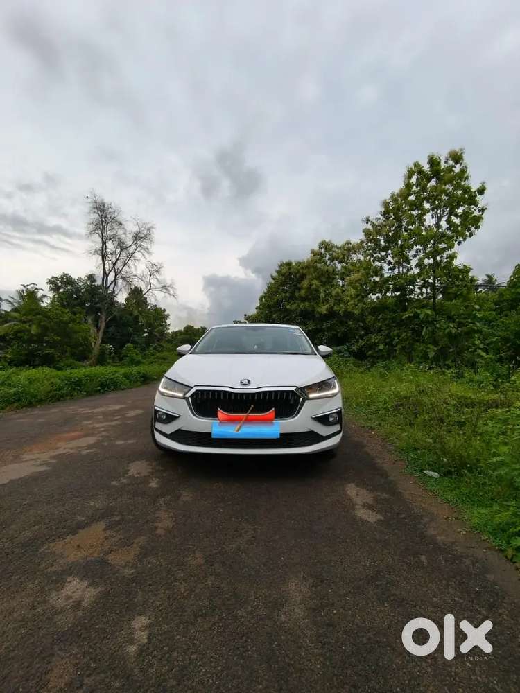 Skoda Slavia 2025 Petrol 14000 Km Driven