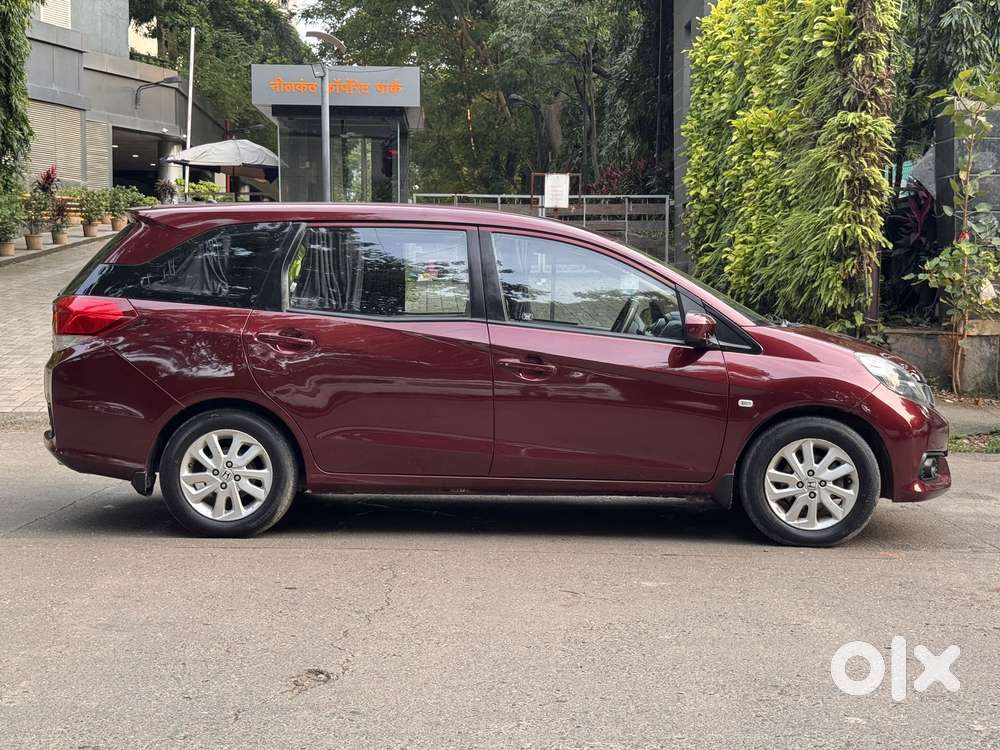Honda Mobilio 1.5 V I-vtec, 2015, Cng & Hybrids