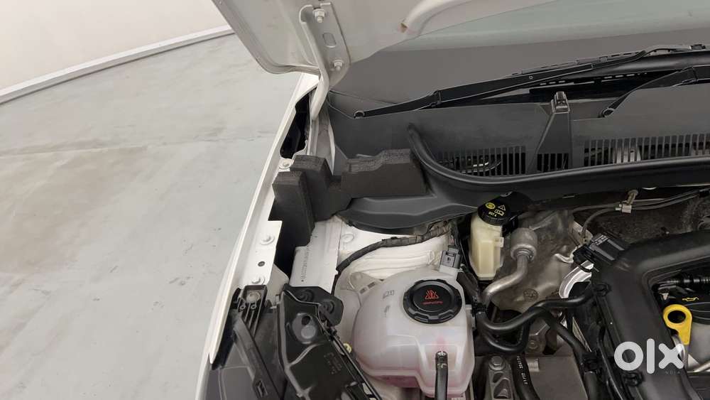 Skoda Kushaq 1.0 Tsi Ambition, 2022, Petrol