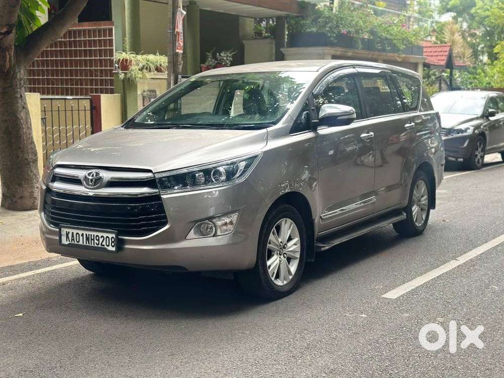 Toyota Innova Crysta 2.8 Z, 2016, Diesel