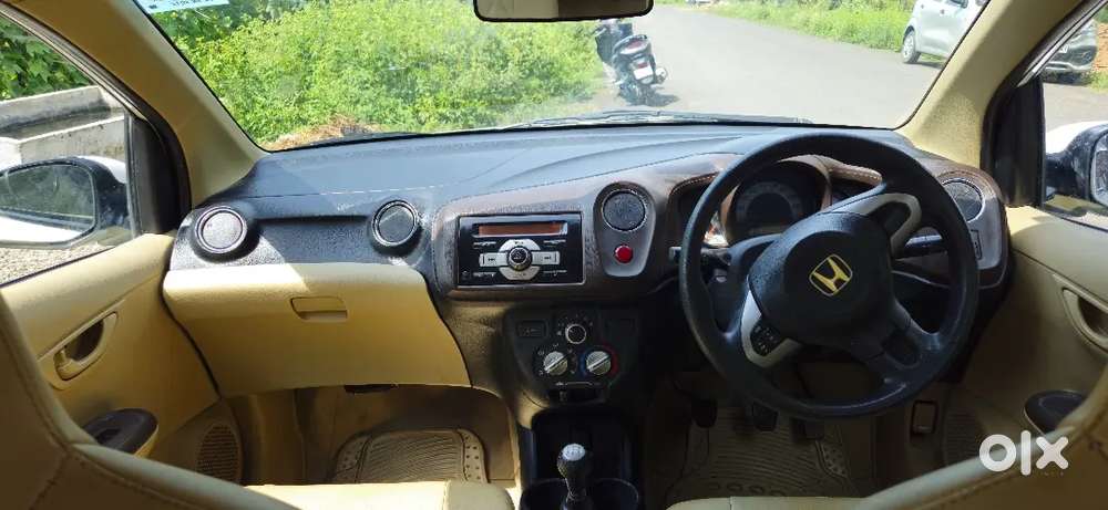 Honda Brio Mt 2012