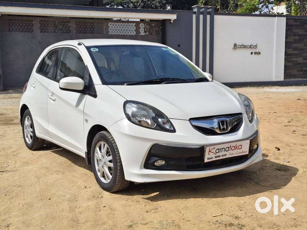 Honda Brio V Mt, 2012, Petrol