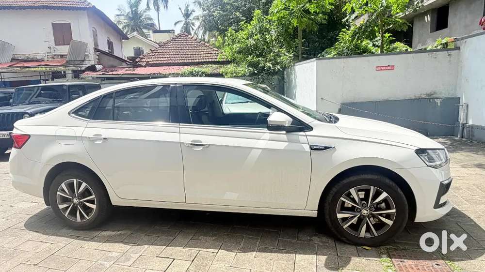 Skoda Slavia 2025 Petrol 14000 Km Driven