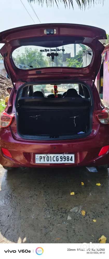 Hyundai Grand I10 2015 Diesel 80000 Km Driven