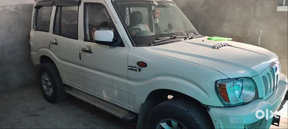 Mahindra Scorpio Classic 2013 Diesel Manual