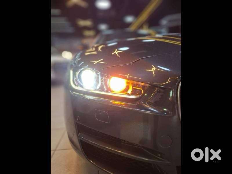 Jaguar Xe Prestige, 2016, Petrol