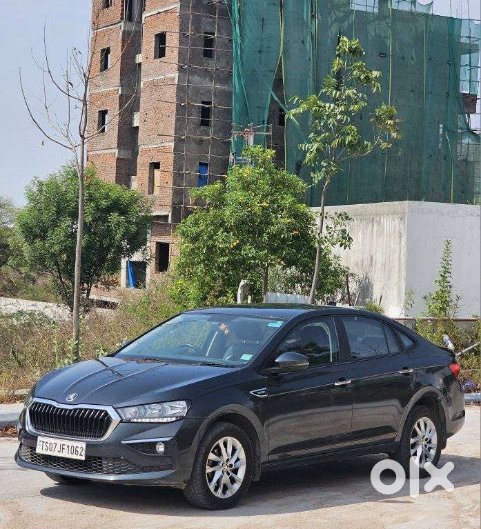 Skoda Slavia Ambition 1.0l Tsi At, 2022, Petrol