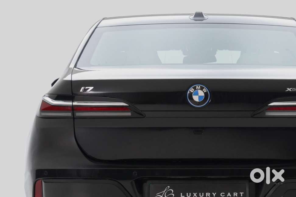 Bmw I7 Xdrive60, 2023, Electric