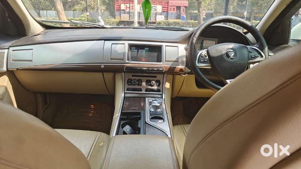 Jaguar Xf 2015 Diesel Well Maintained