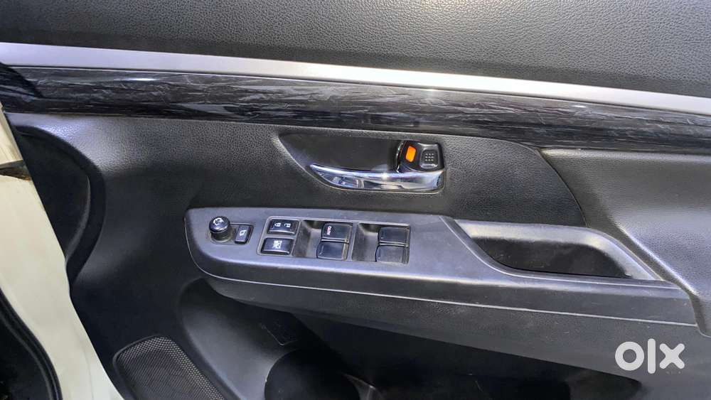 Maruti Suzuki Xl6 Alpha, 2019, Petrol