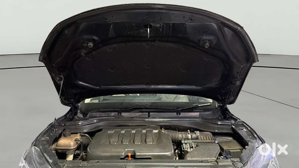 Mahindra Xuv700 2.0 Ax 7 Petrol At Str, 2022, Petrol