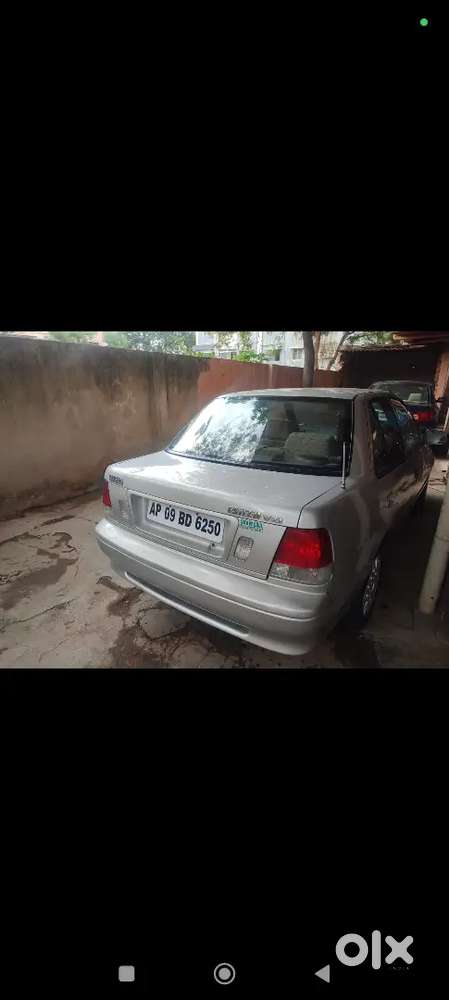 Maruti Suzuki Esteem 2006