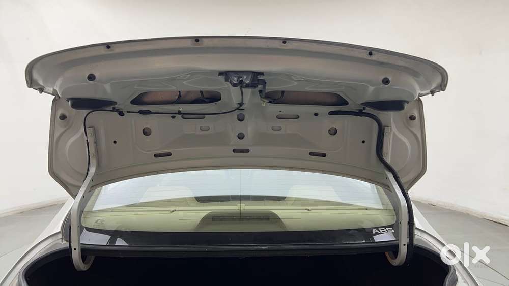Maruti Suzuki Ciaz Zxi, 2015, Petrol
