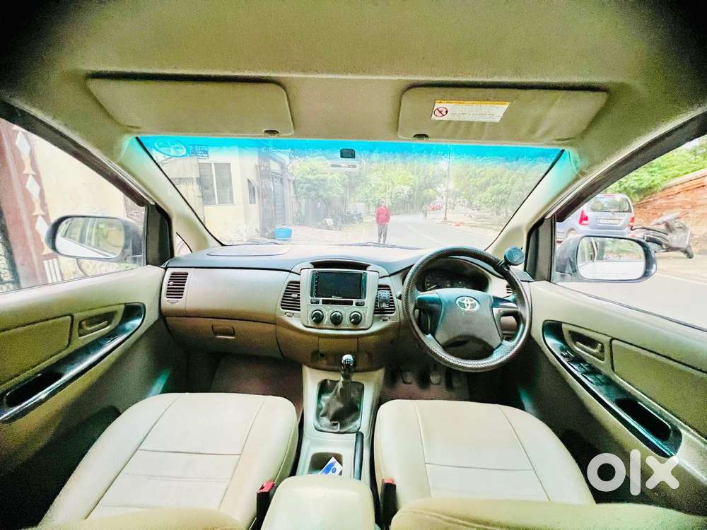 Toyota Innova 2.5 G (diesel) 7 Seater, 2015